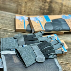 Straight Fingers Gloves